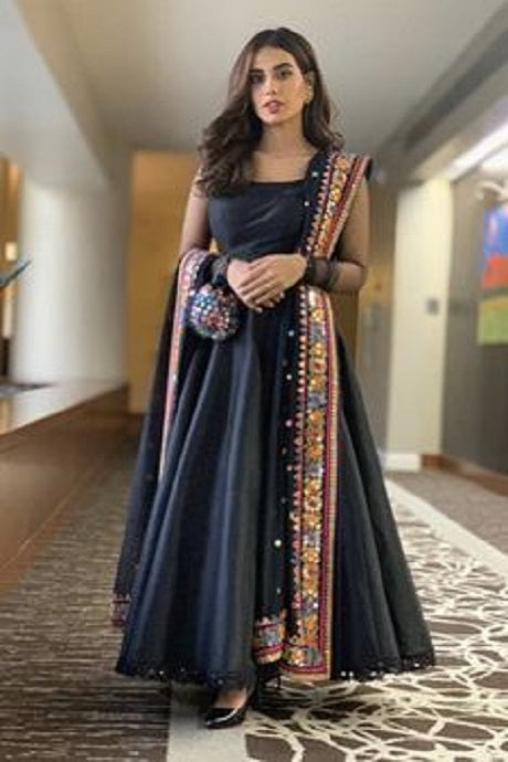 Ethnic 40 Designer Party Wear Black Color Long Gown at Rs 2599 in Surat